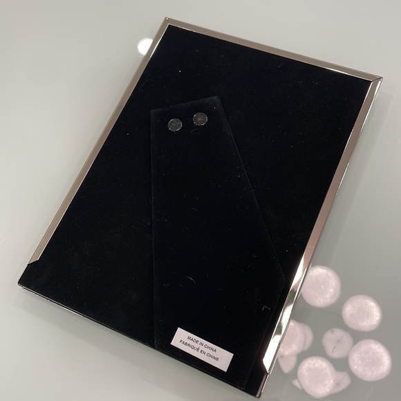 *NEW* Bella Lux picture frame - Picture 2 of 7